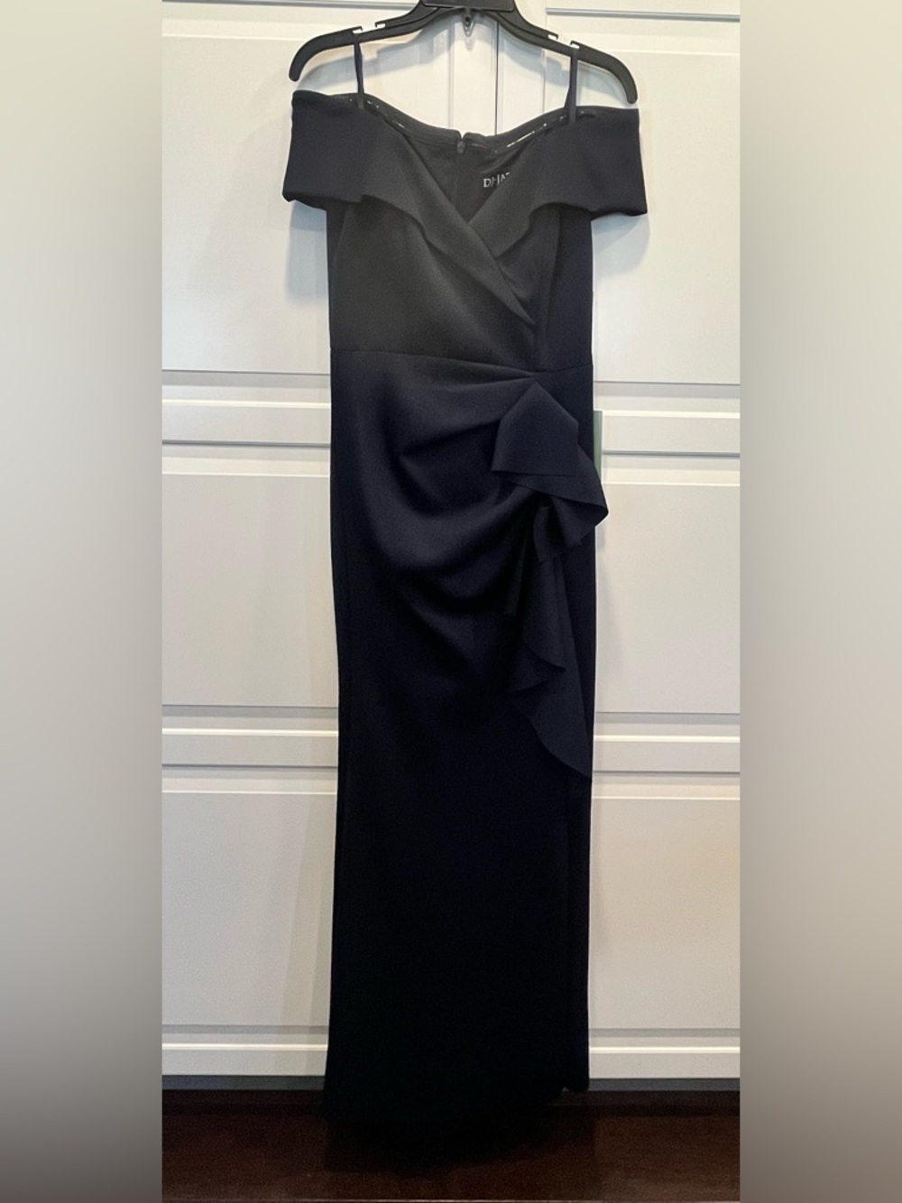 Elegant Black Off-Shoulder Evening Dress